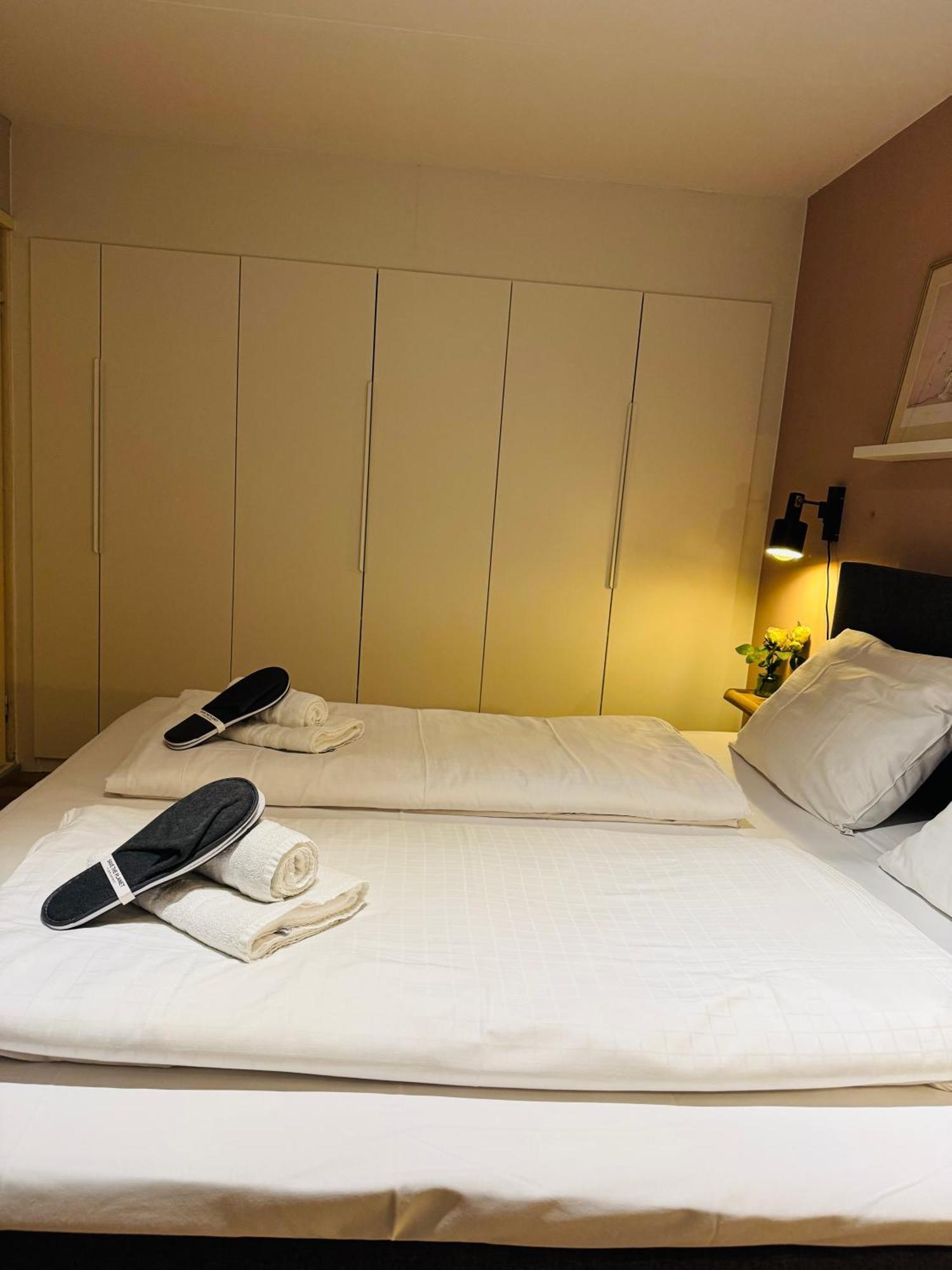 Апартаменты Hello Noordwijk - Souterrain Hoogwakersbosstraat 6 Экстерьер фото